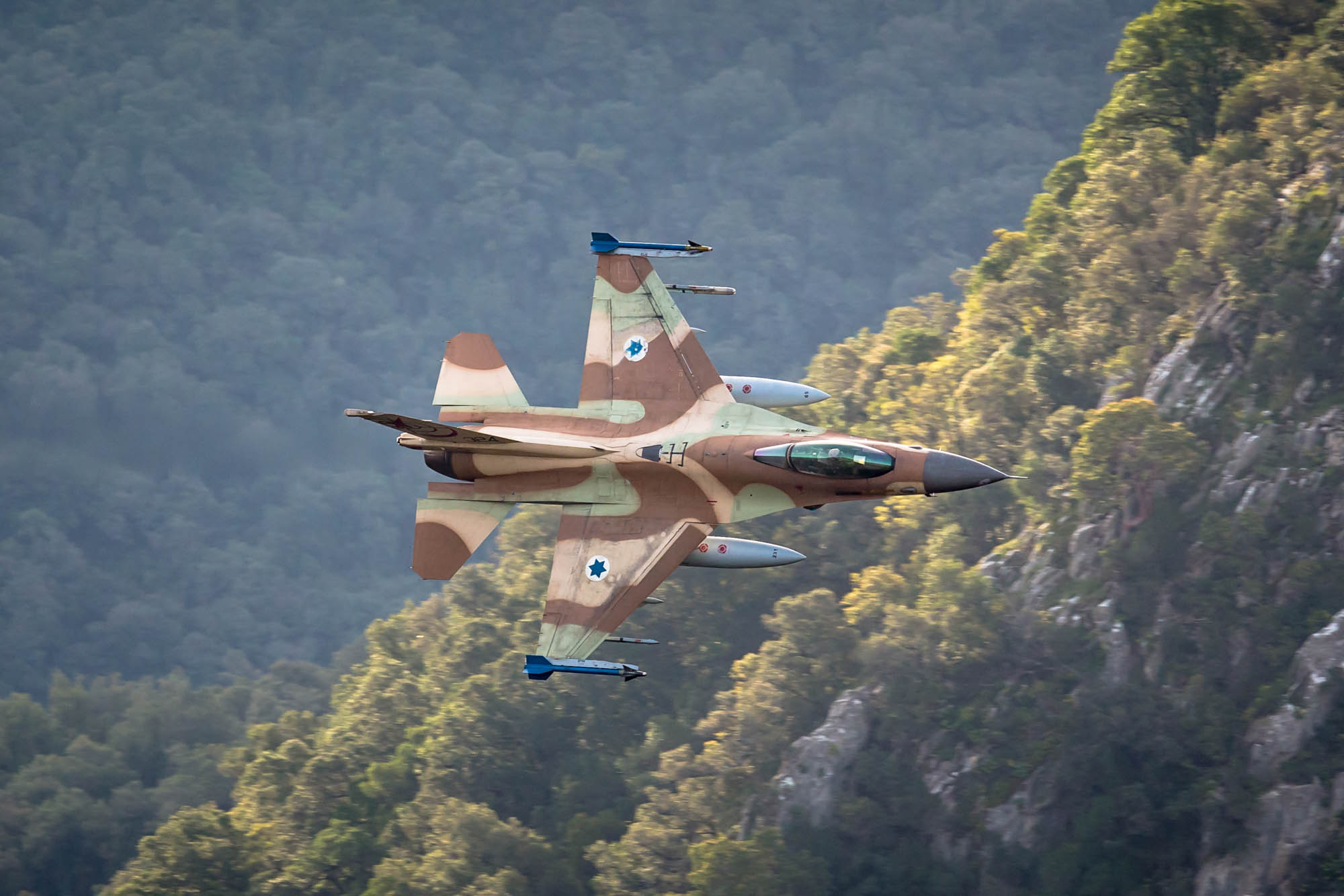 Aviation Photography low level flying