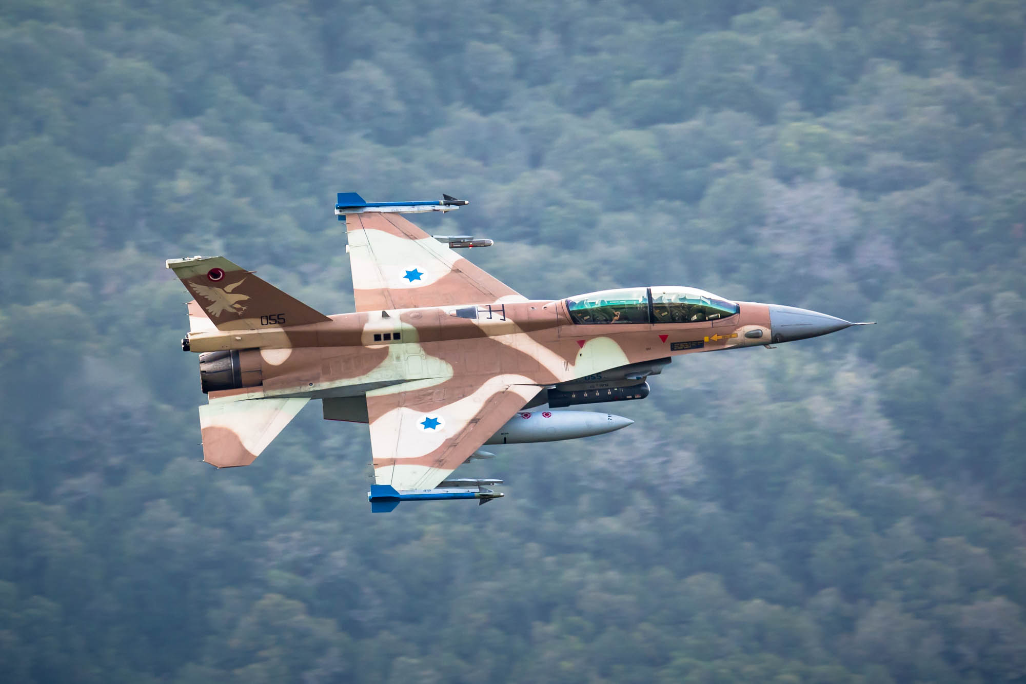 Aviation Photography low level flying