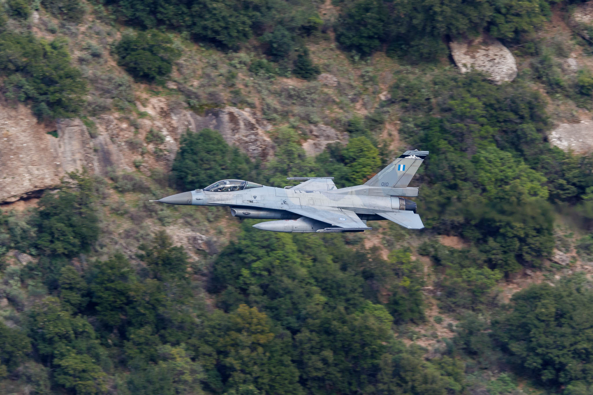 Aviation Photography low level flying