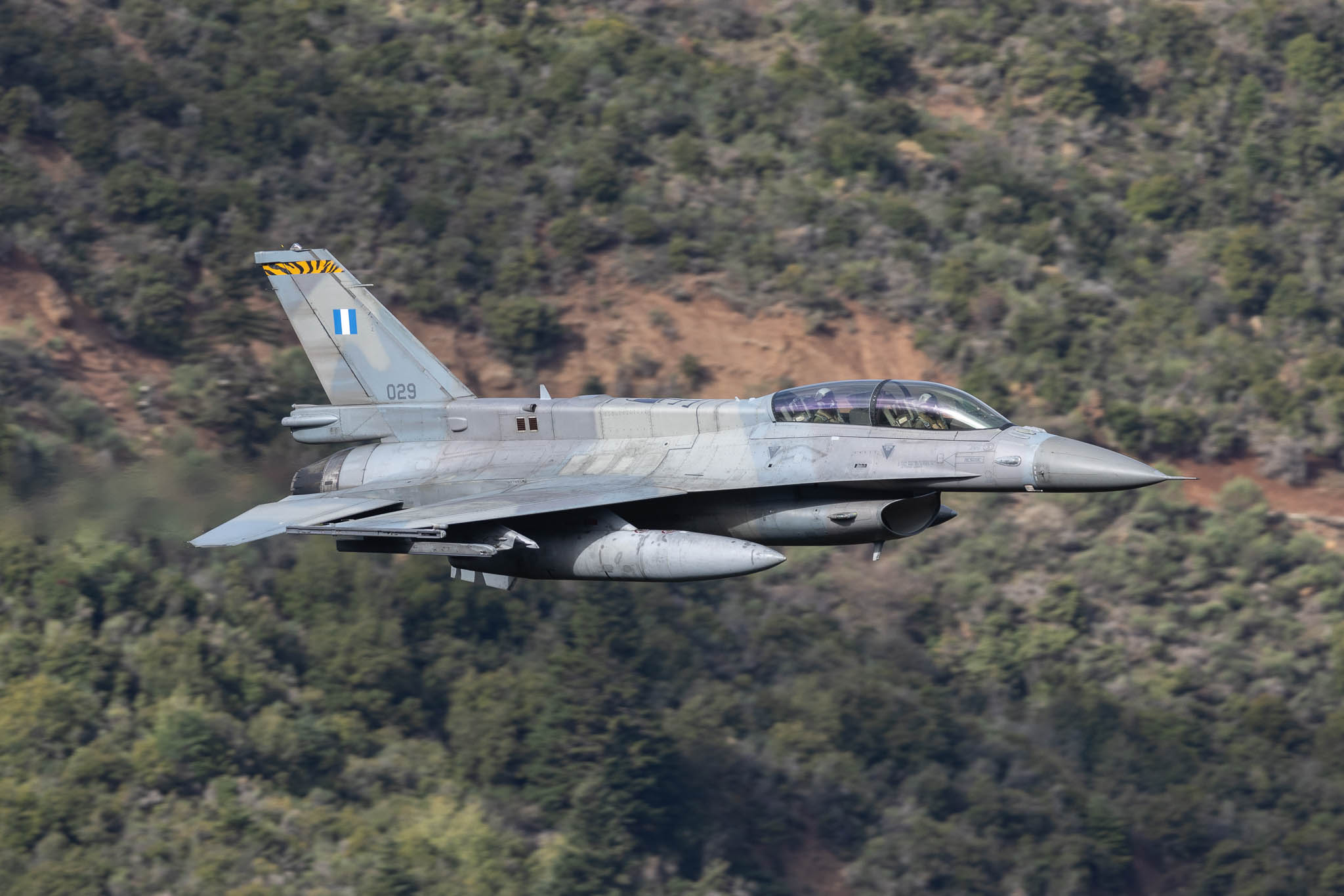 Aviation Photography low level flying