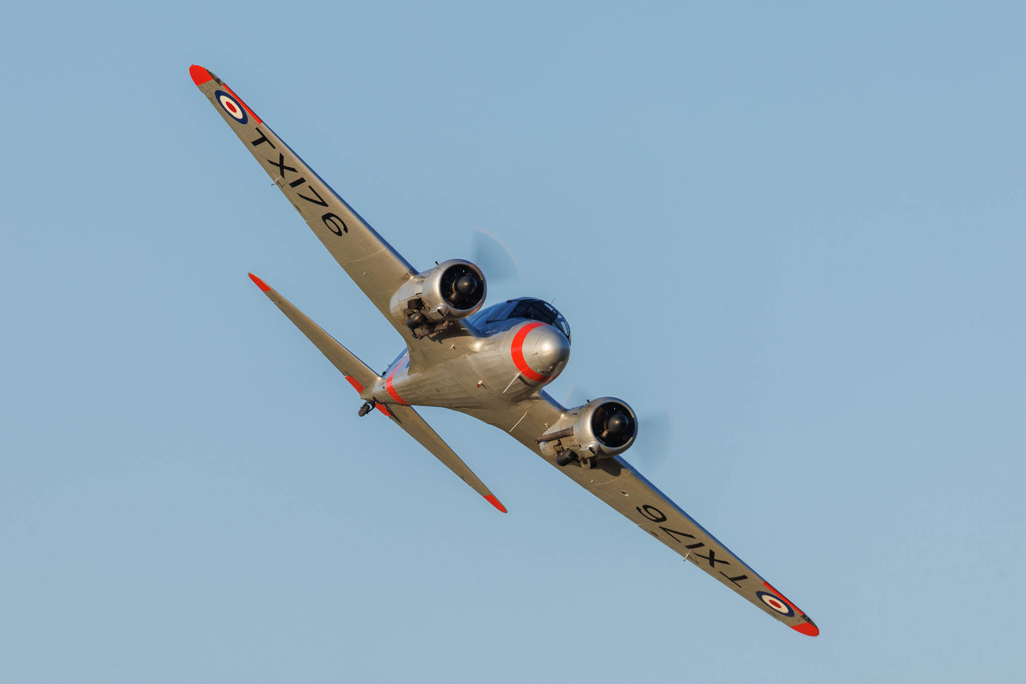 252_8956w9+