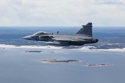 Aviation Photography low level flying