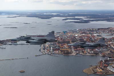 Aviation Photography low level flying