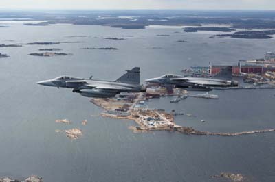 Aviation Photography low level flying