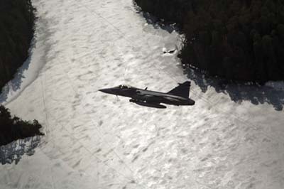 Aviation Photography low level flying