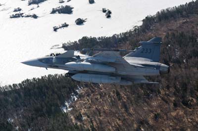 Aviation Photography low level flying