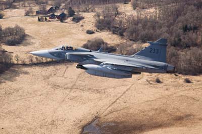 Aviation Photography low level flying