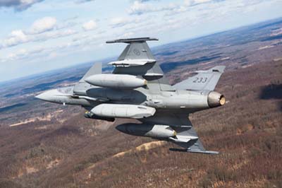 Aviation Photography low level flying