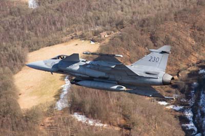 Aviation Photography low level flying