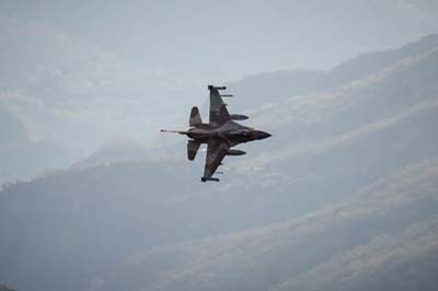 Aviation Photography low level flying