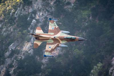 Aviation Photography low level flying