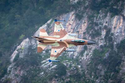 Aviation Photography low level flying