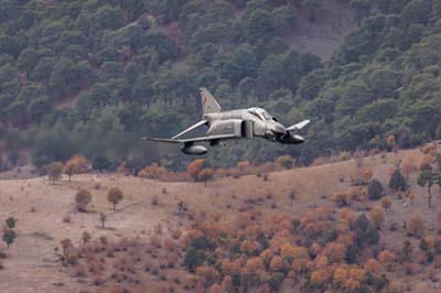 Aviation Photography low level flying