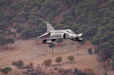 Aviation Photography low level flying