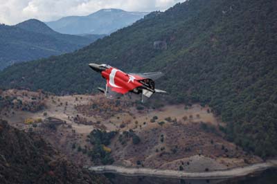 Aviation Photography low level flying