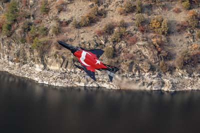 Aviation Photography low level flying