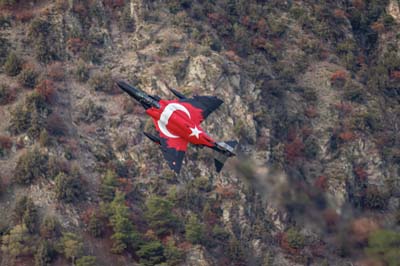 Aviation Photography low level flying