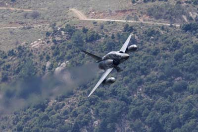 Aviation Photography low level flying