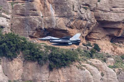 Aviation Photography low level flying