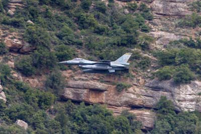 Aviation Photography low level flying