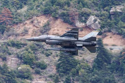 Aviation Photography low level flying