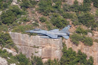 Aviation Photography low level flying