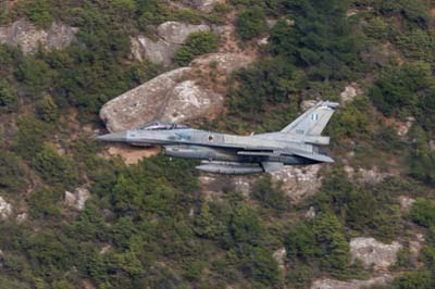 Aviation Photography low level flying