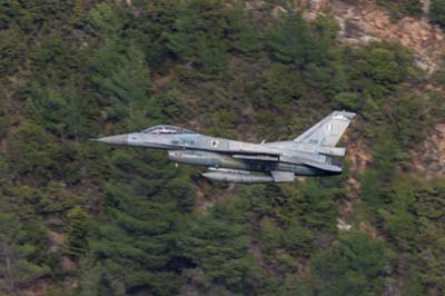 Aviation Photography low level flying