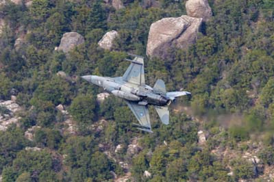 Aviation Photography low level flying