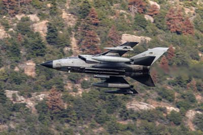 Aviation Photography low level flying
