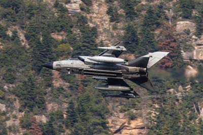 Aviation Photography low level flying