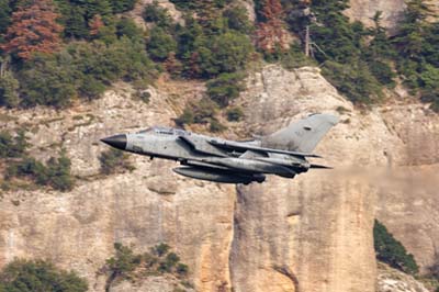 Aviation Photography low level flying