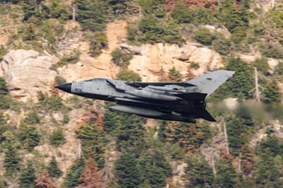 Aviation Photography low level flying