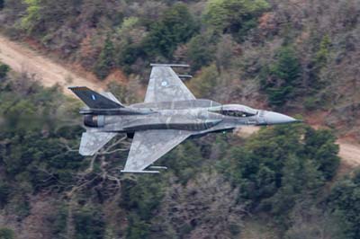 Aviation Photography low level flying