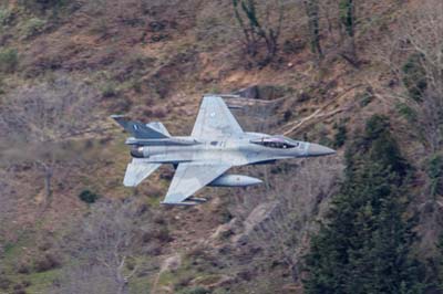 Aviation Photography low level flying