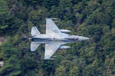 Aviation Photography low level flying