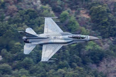 Aviation Photography low level flying