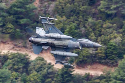 Aviation Photography low level flying