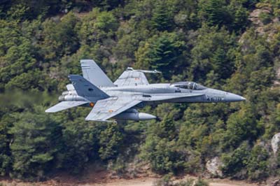 Aviation Photography low level flying