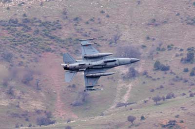 Aviation Photography low level flying