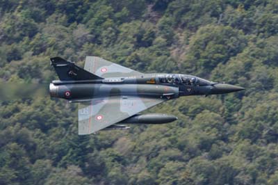 Aviation Photography low level flying