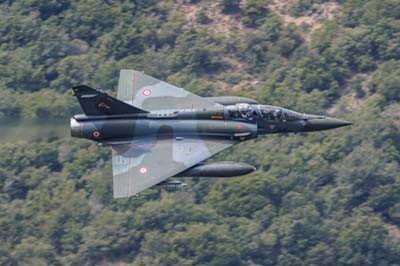 Aviation Photography low level flying