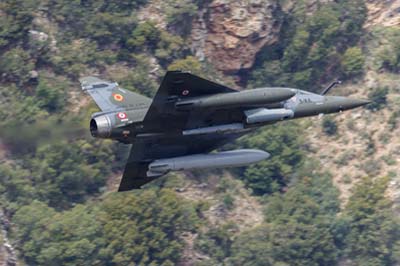 Aviation Photography low level flying
