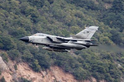 Aviation Photography low level flying