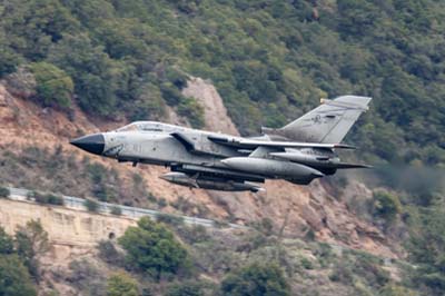 Aviation Photography low level flying