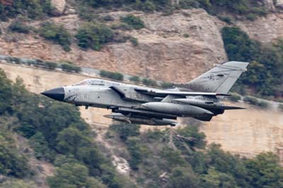 Aviation Photography low level flying