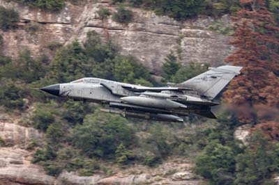 Aviation Photography low level flying