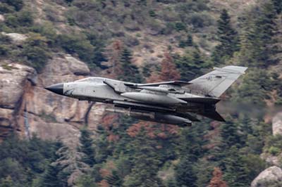 Aviation Photography low level flying