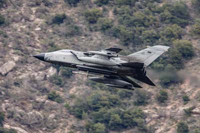 Aviation Photography low level flying