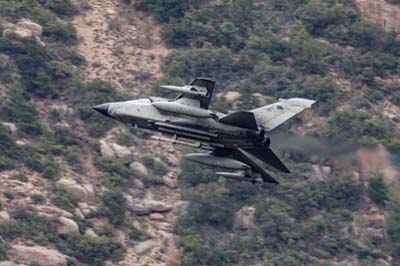 Aviation Photography low level flying